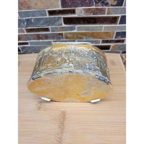 Vintage Jewelry Box Ornate Oval Lined Silver Toned - Picture 8 of 8